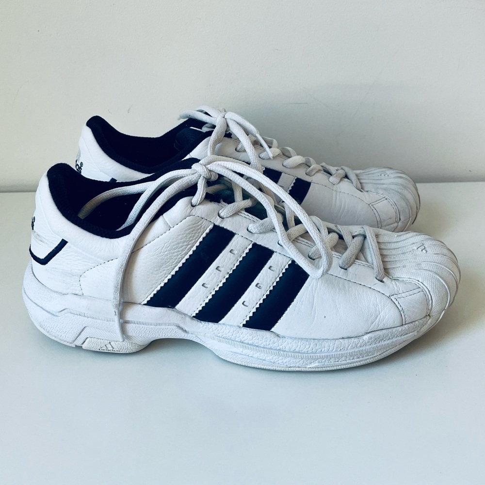 90s Adidas sneakers